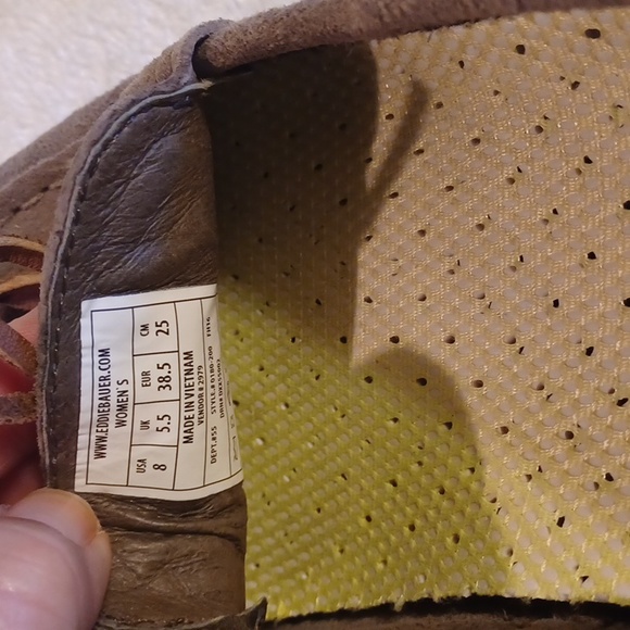 Eddie Bauer suade leather flats women's size 8 gray color - Picture 4 of 5